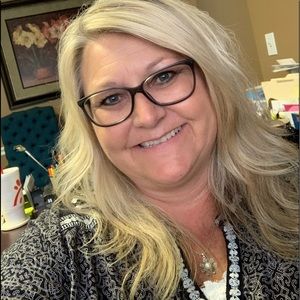 Meet your Posher, Sherry